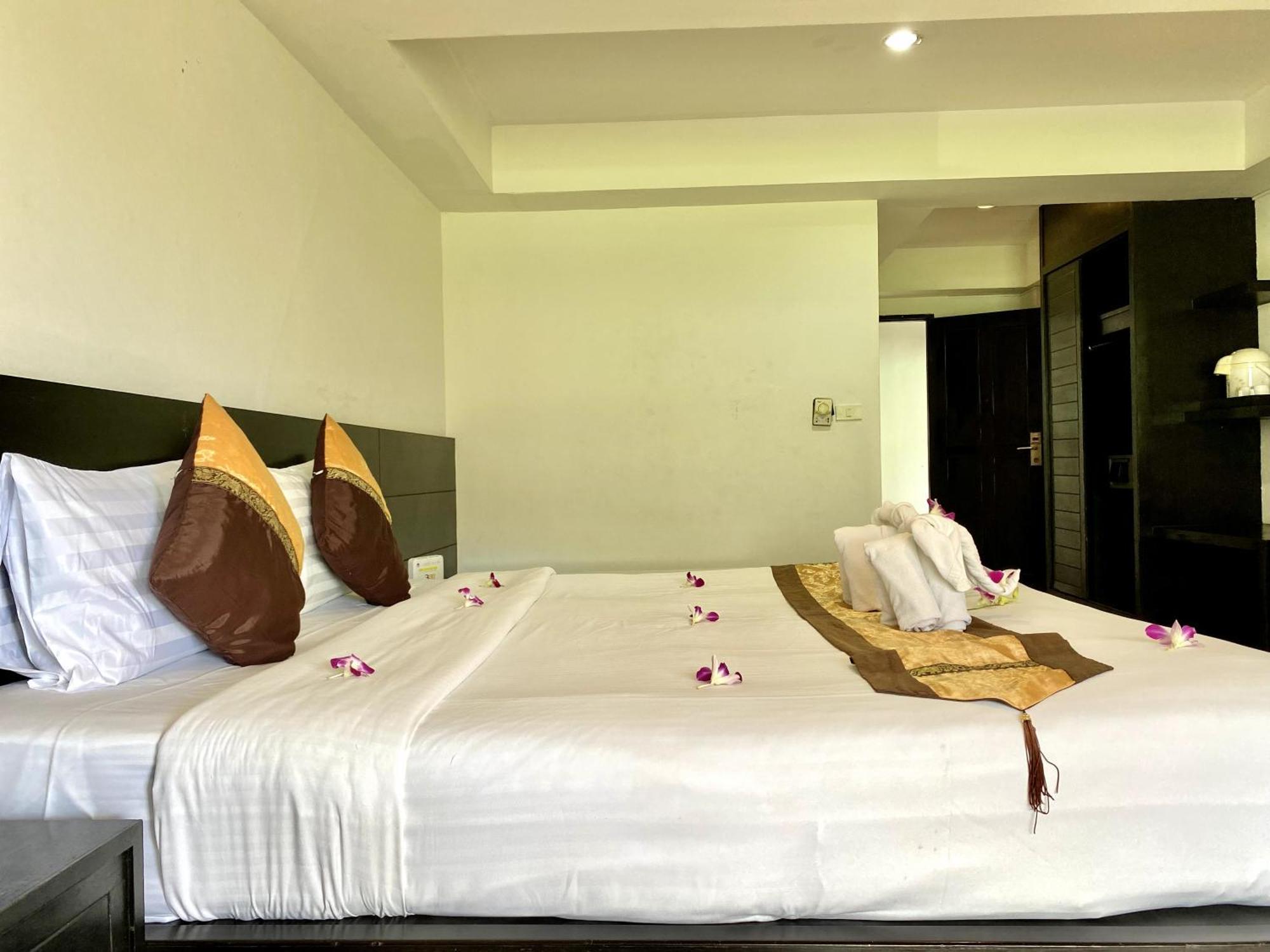 H.R.K.Resort Patong Dış mekan fotoğraf